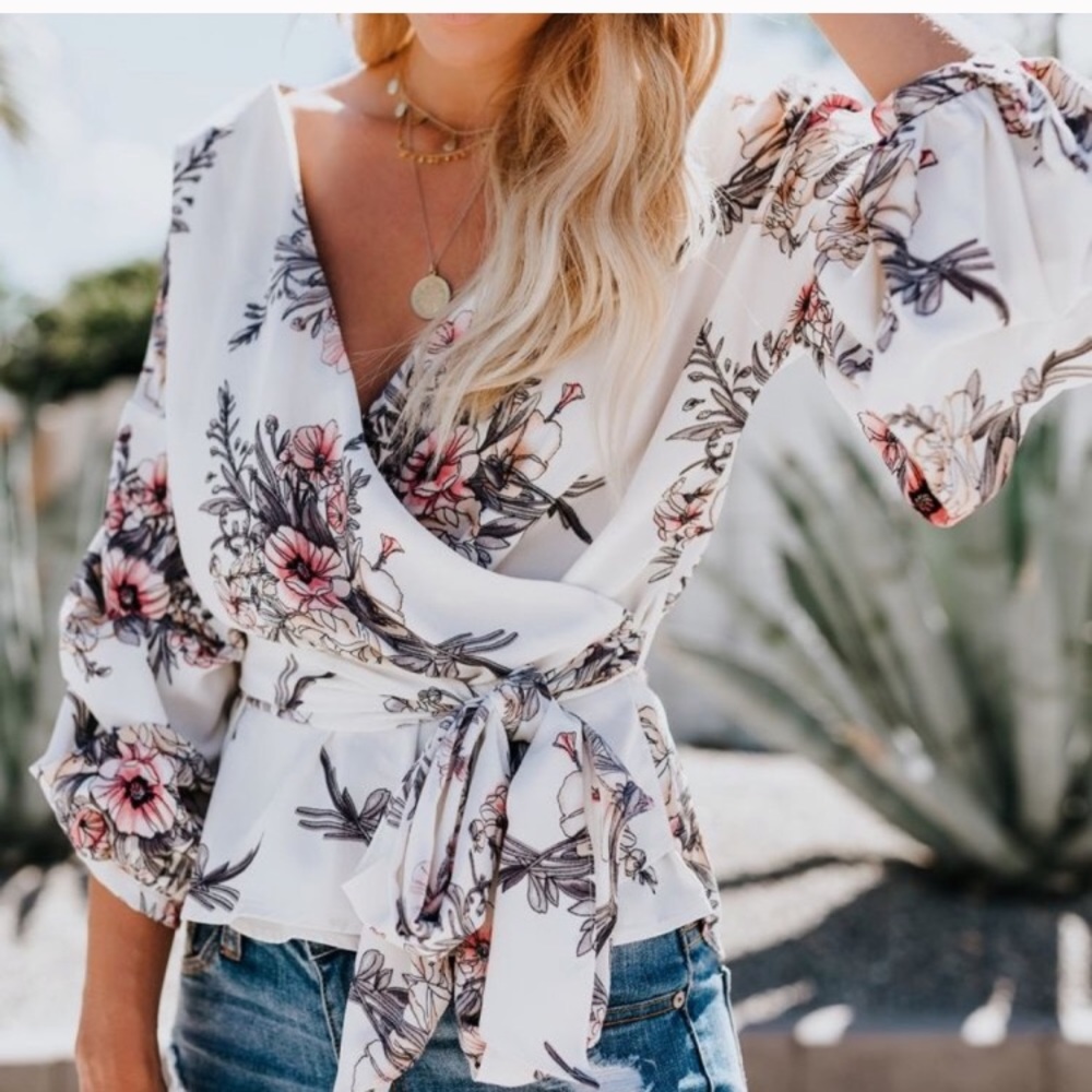 SALE TODAY 🌼VICI floral wrap blouse!